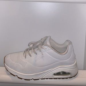 White Sketchers Los Angeles